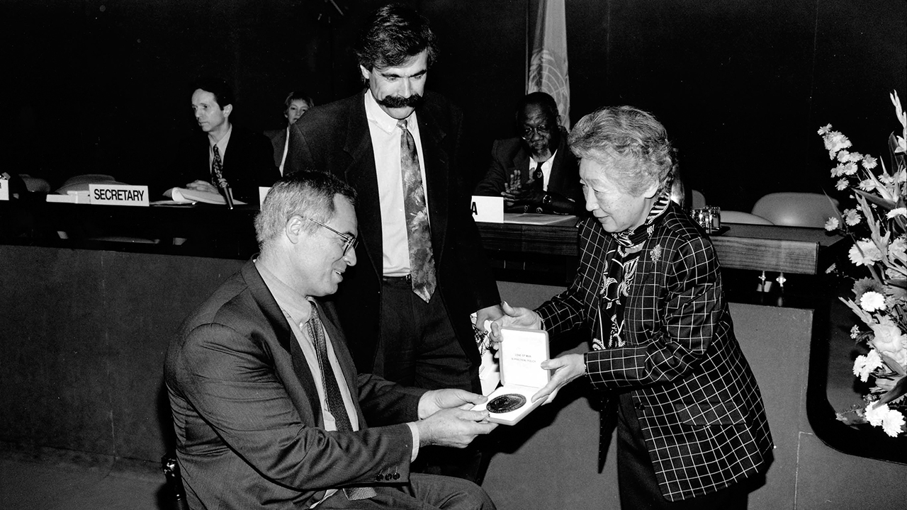 Remise du Prix Nansen, 1996 Remise du Prix Nansen, 1996