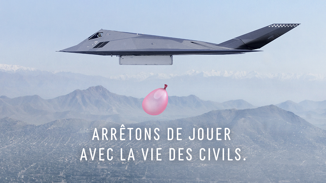 Affiche de la 26e édition des Pyramides Solidaires de Handicap International contre les bombardements des civils