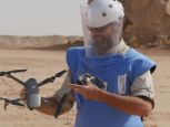 Xavier Depreytere expérimente les premiers essais de drones pour repèrer la présence de mines sur le terrain