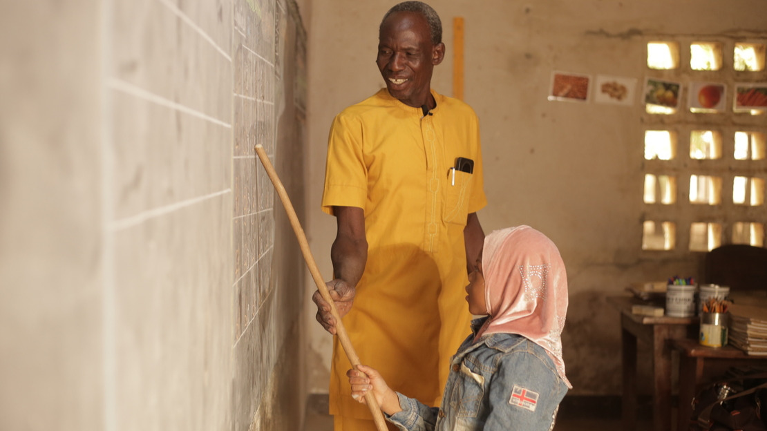 Fatima et Djoua : une relation de confiance à l’école