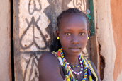 Jeune fille au Kenya
