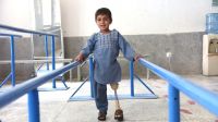 Sanaullah, victime d'un mortier, a dû être amputé. Ici au centre de réadaptation physique de Kandahar en Afghanistan géré par Handicap International (photo d'archive 2019)
