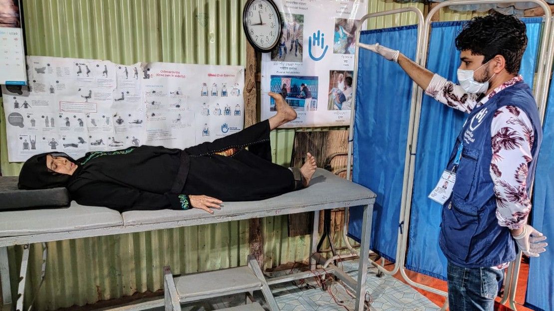Session de réadaptation menée par HI au Bangladesh durant l'épidémie de Covid-19