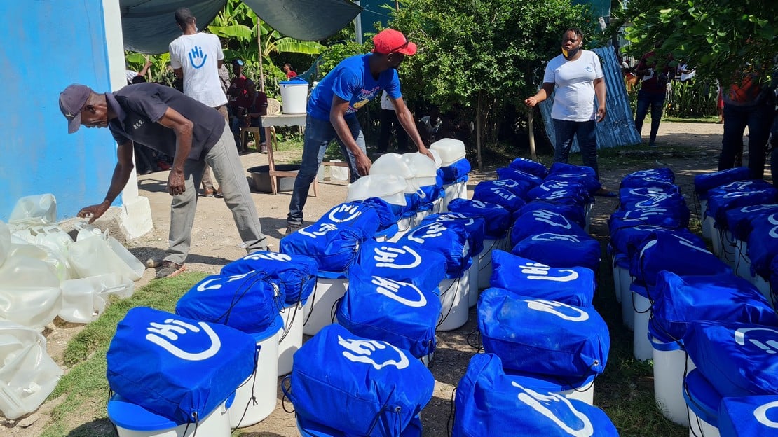 Photo d'illustration - Distribution de kits d'hygiène en Haïti après le séisme du 14 août 2021