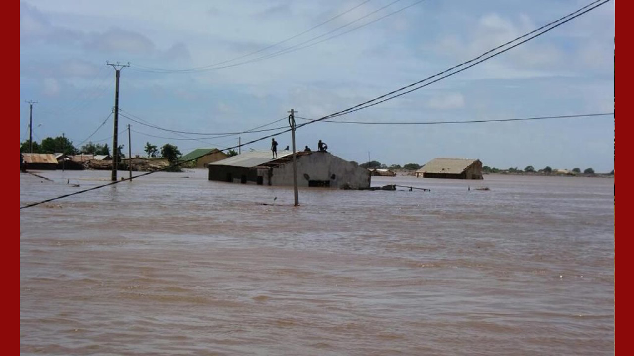 Photo d'archive du cyclone Haruna / février 2013