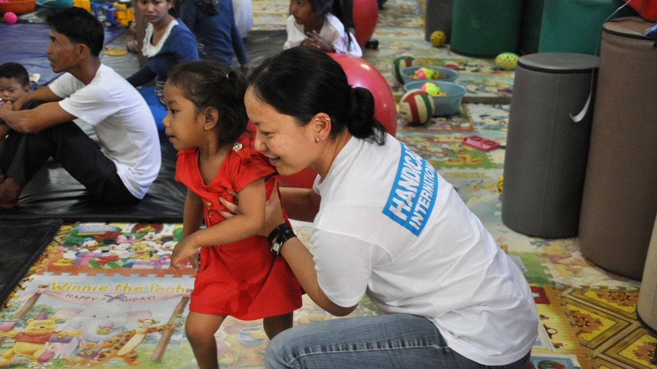 Une jeune bénéficiaire au centre de réadaptation de Kampong Cham